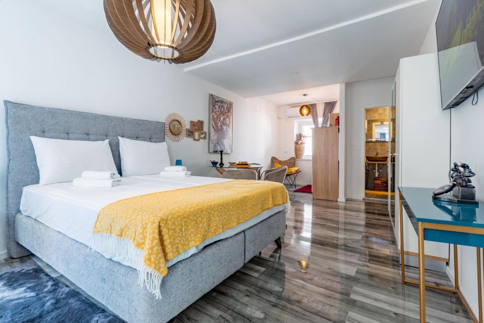 Zaratino Apartment